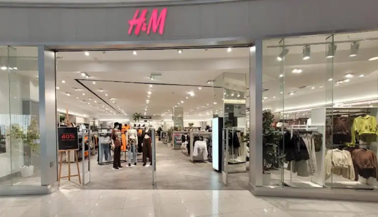 محل ملابس إتش آند إم (H&M) الرياض بارك