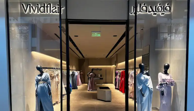 محلات فساتين النخيل مول الرياض