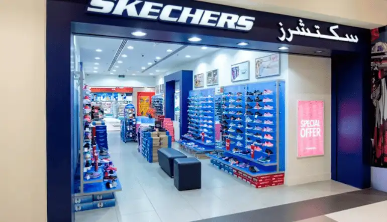 محلات الأحذية والحقائب في الراشد مول في جازان