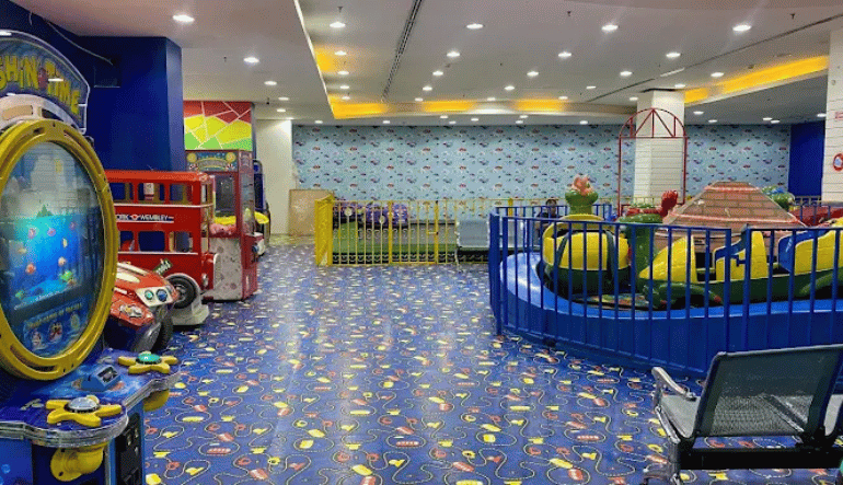 ملاهي عالم الترفيه الأول