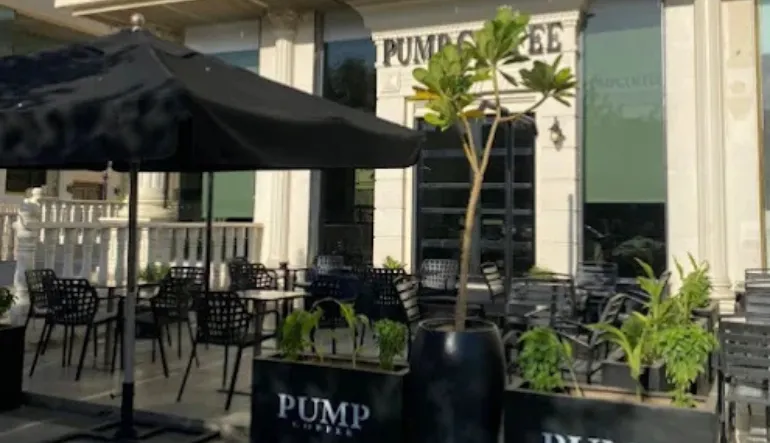 كافيهات المدينه مفتوح الان بمب كافيه