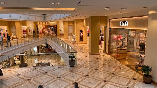 مطاعم مركز القرعاوي قاليريا