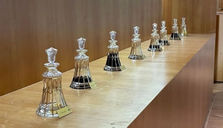 محلات العطور والعود مندرين افنيو