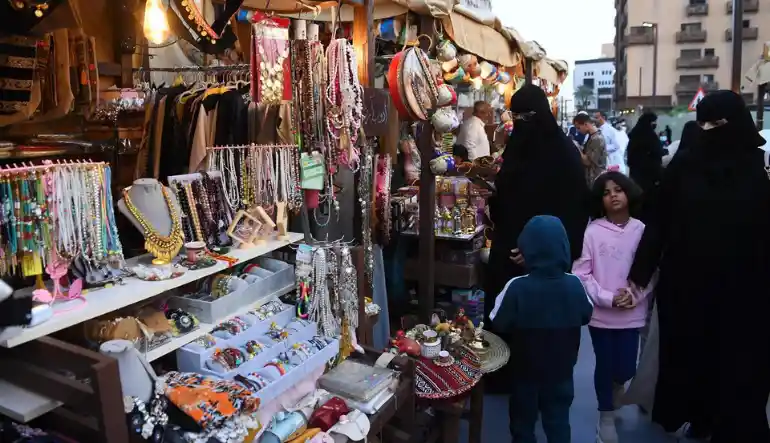 الخدمات المتنوعة داخل سوق الخالدية جدة 