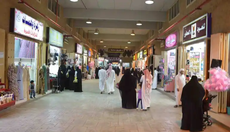 محلات  سوق القرية الشعبية الرياض 